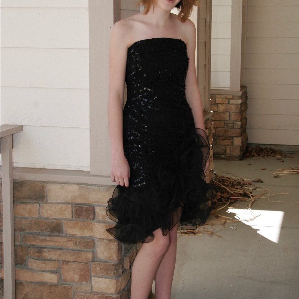 Vintage sequin dress with frou-frou ruffles small